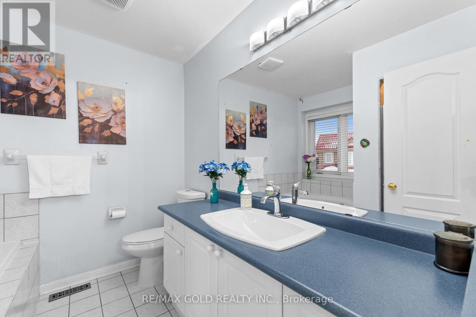 10 Narrow Valley Crescent, Brampton, Ontario  L6R 2M6 - Photo 26 - W12658132