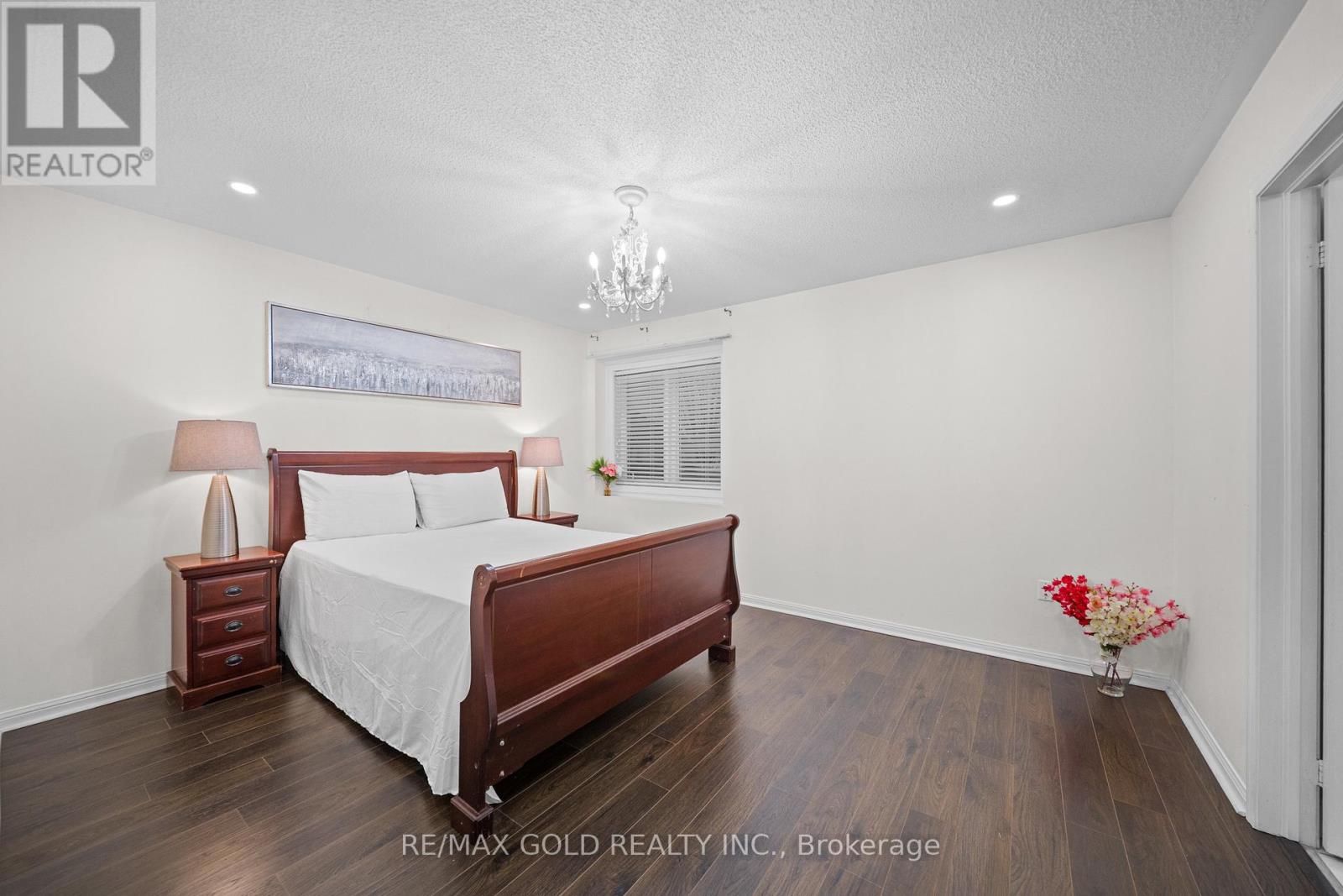 10 Narrow Valley Crescent, Brampton, Ontario  L6R 2M6 - Photo 23 - W12658132