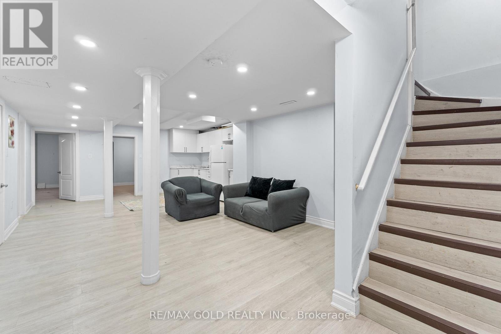 10 Narrow Valley Crescent, Brampton, Ontario  L6R 2M6 - Photo 33 - W12658132