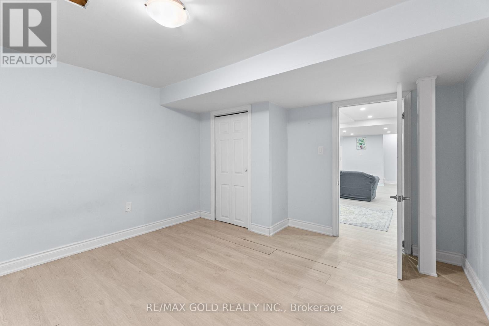 10 Narrow Valley Crescent, Brampton, Ontario  L6R 2M6 - Photo 37 - W12658132