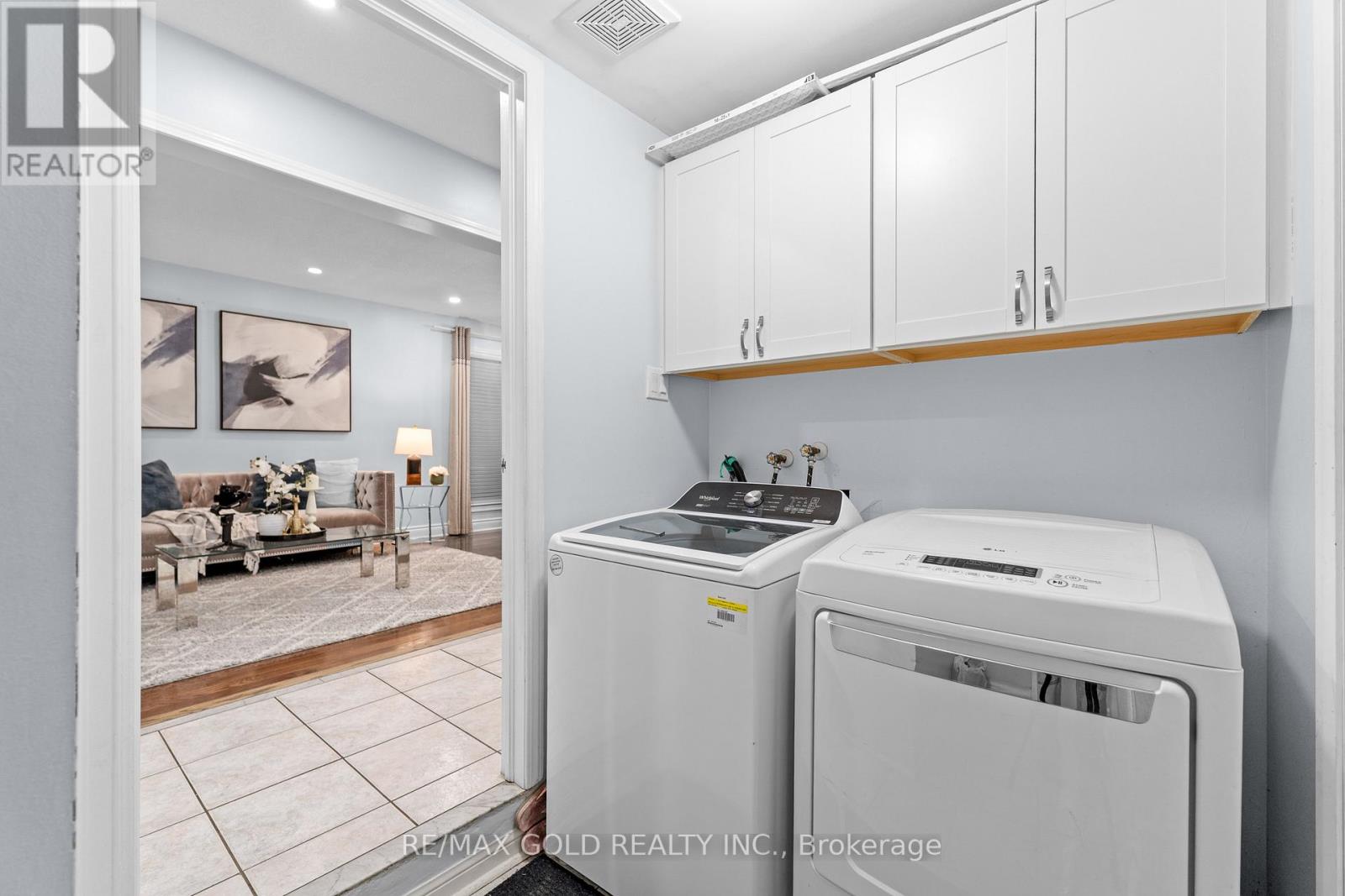 10 Narrow Valley Crescent, Brampton, Ontario  L6R 2M6 - Photo 21 - W12658132