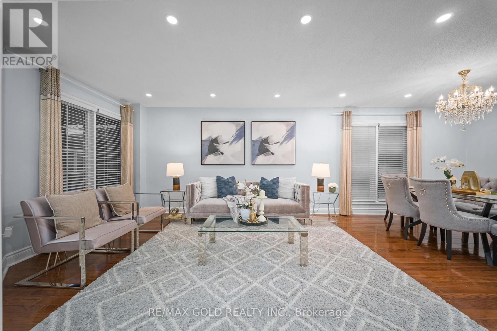 10 Narrow Valley Crescent, Brampton, Ontario  L6R 2M6 - Photo 9 - W12658132