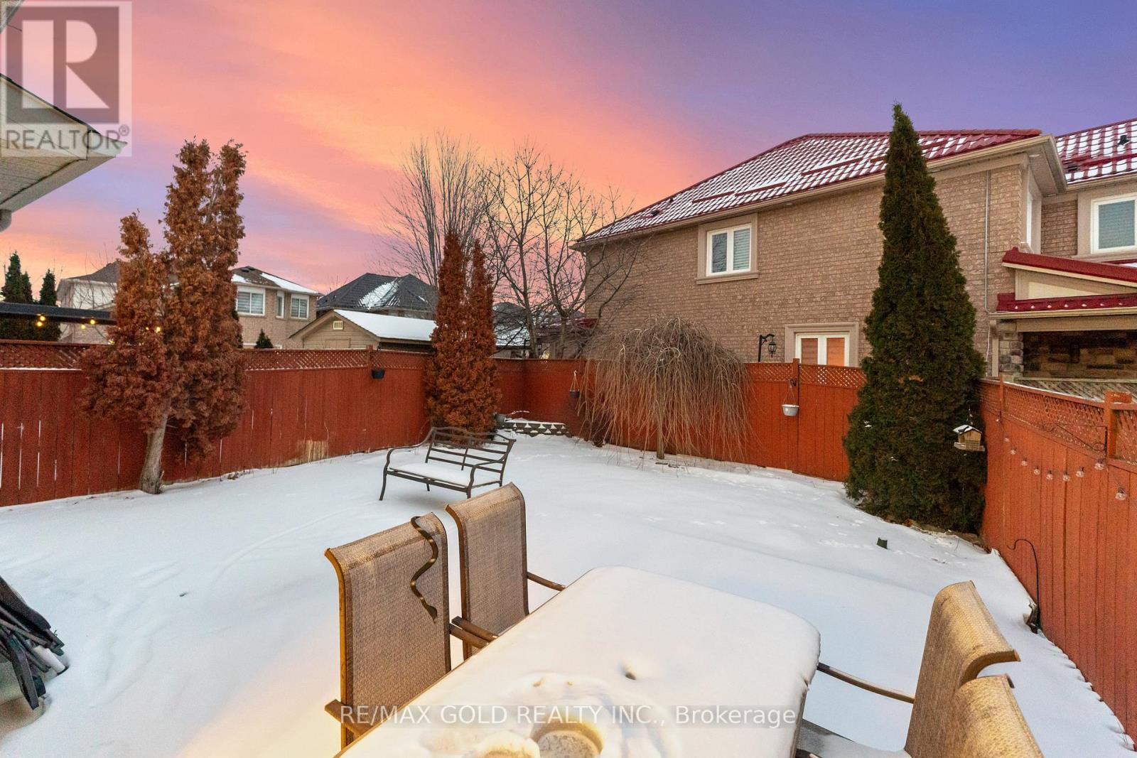 10 Narrow Valley Crescent, Brampton, Ontario  L6R 2M6 - Photo 41 - W12658132