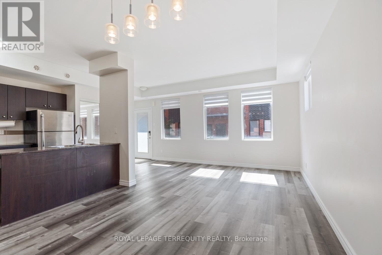 31 - 871 Wilson Avenue, Toronto, Ontario  M3K 1E6 - Photo 11 - W12658384