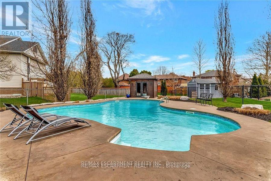 349 Valridge Drive, Hamilton, Ontario  L9G 0B1 - Photo 39 - X12594114