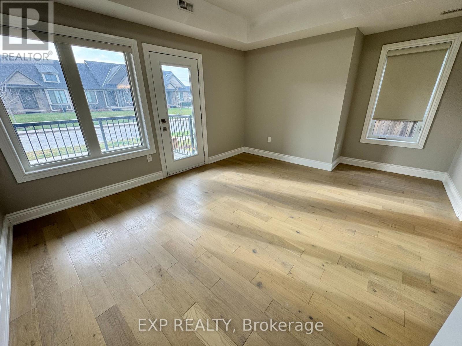 305 - 163 Port Robinson Road, Pelham, Ontario  L3B 5N5 - Photo 5 - X12658366