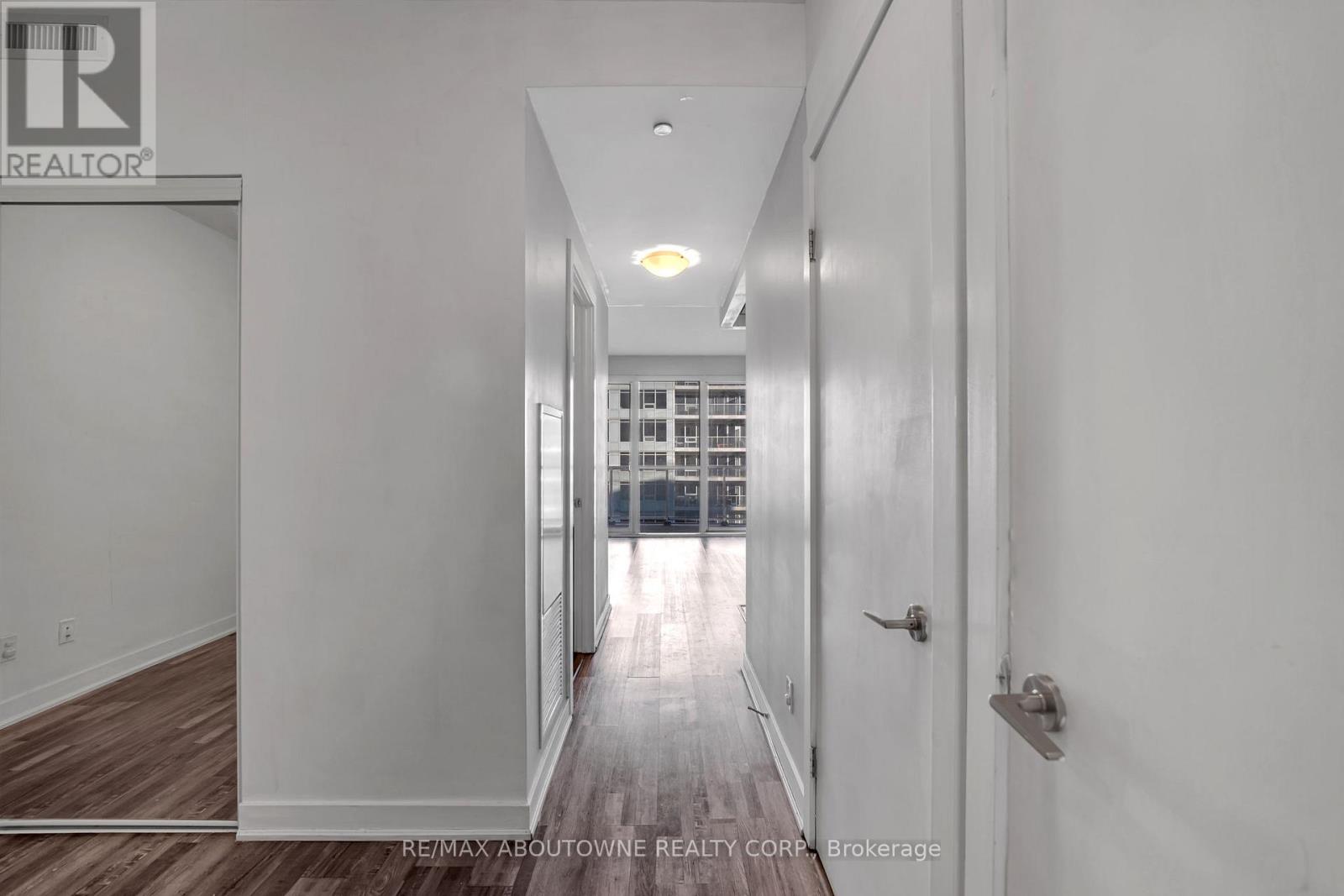 1110 - 20 Bruyeres Mews, Toronto, Ontario  M5V 0G8 - Photo 16 - C12605002