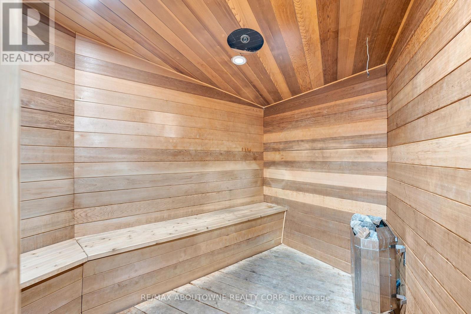 1110 - 20 Bruyeres Mews, Toronto, Ontario  M5V 0G8 - Photo 27 - C12605002