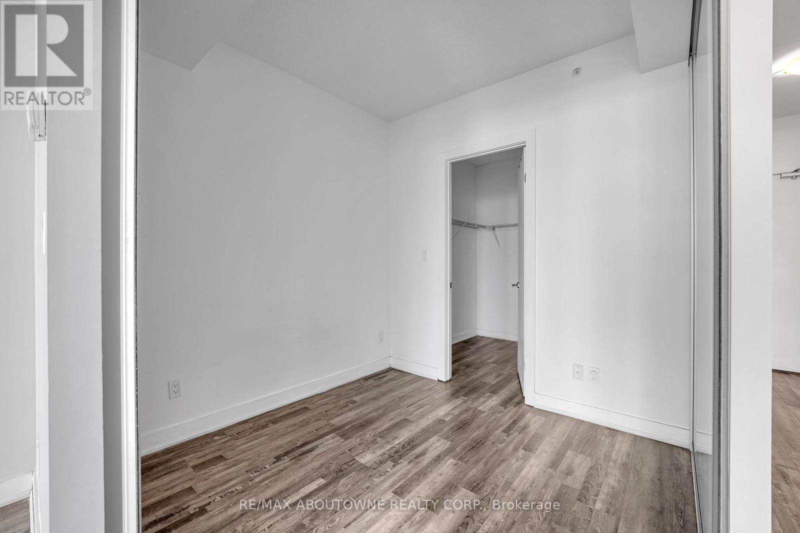 1110 - 20 Bruyeres Mews, Toronto, Ontario  M5V 0G8 - Photo 6 - C12605002