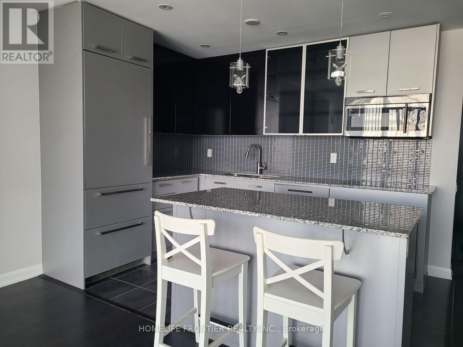 Ph203 - 5168 Yonge Street, Toronto, Ontario  M2N 0G1 - Photo 1 - C12658434