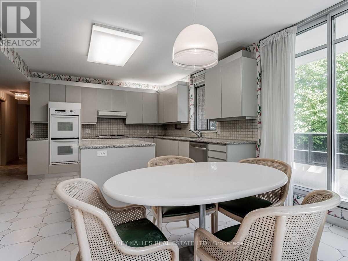 201 - 2600 Bathurst Street, Toronto, Ontario  M6B 2Z4 - Photo 14 - C12658440