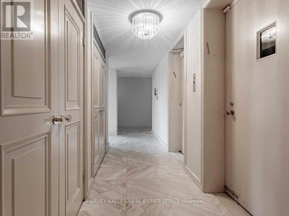 201 - 2600 Bathurst Street, Toronto, Ontario  M6B 2Z4 - Photo 4 - C12658440