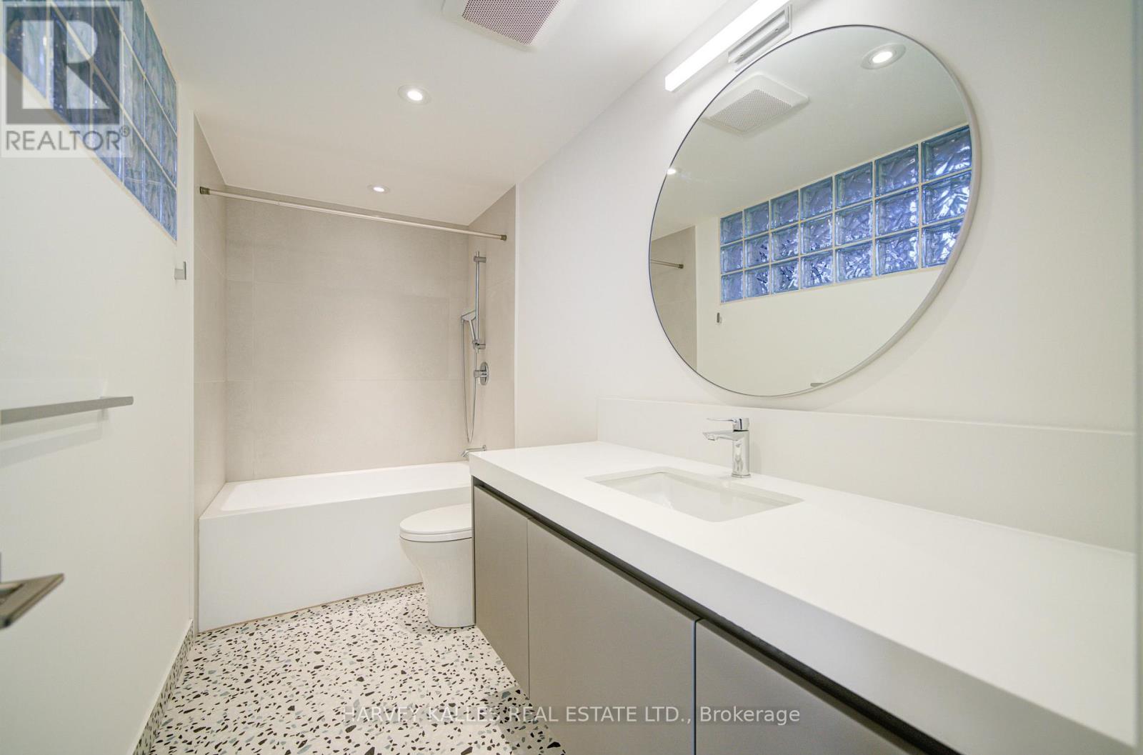 34 Marlborough Avenue, Toronto, Ontario  M5R 3T2 - Photo 22 - C12658458