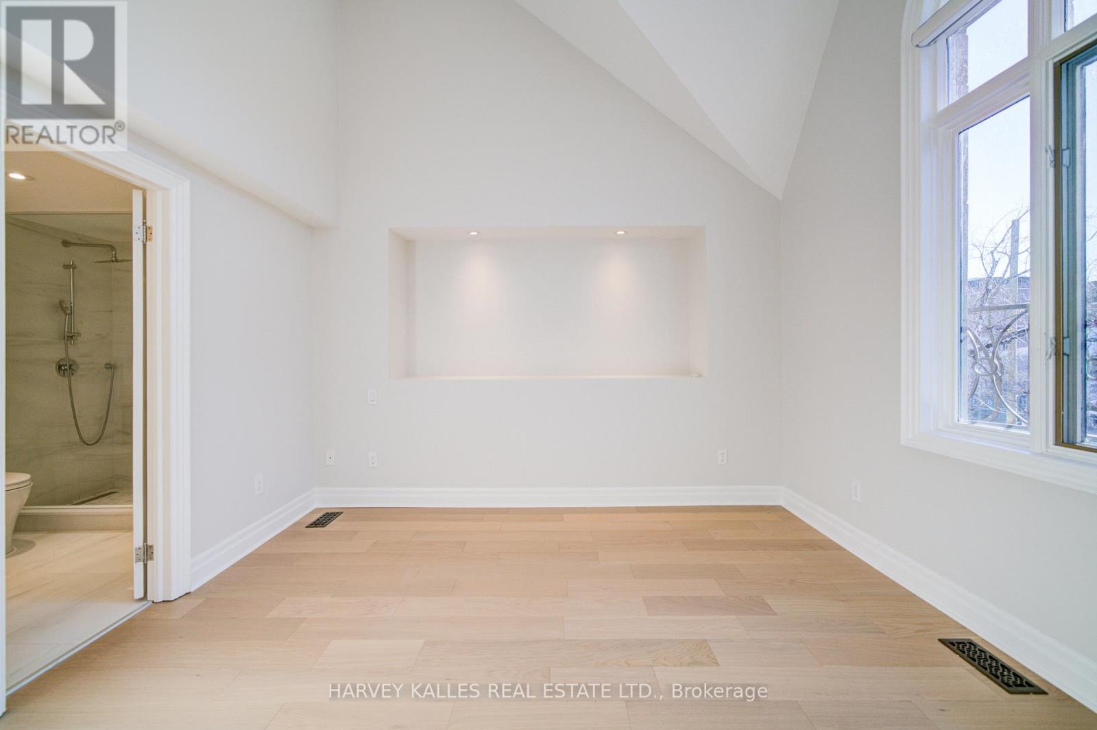 34 Marlborough Avenue, Toronto, Ontario  M5R 3T2 - Photo 24 - C12658458