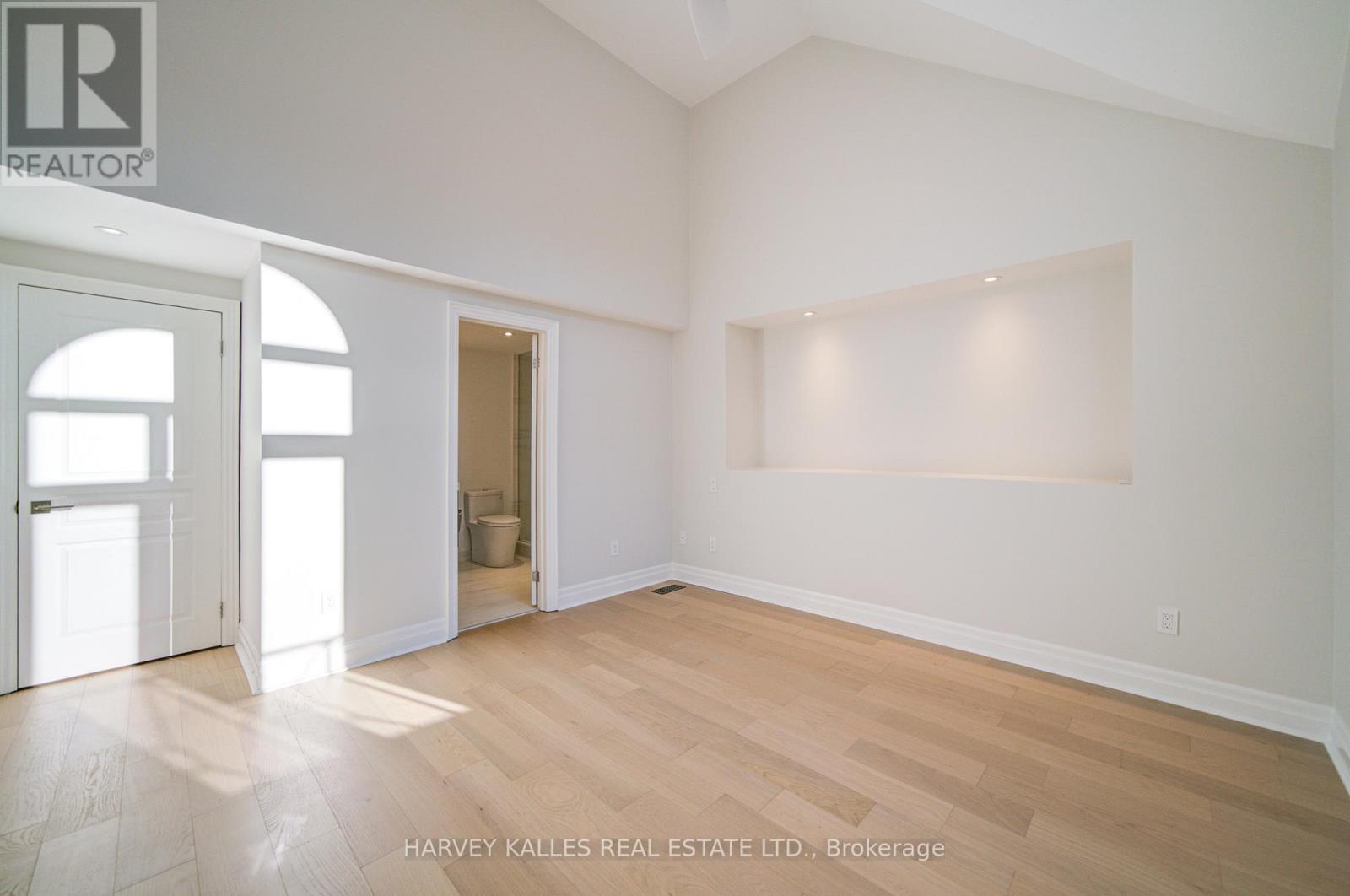 34 Marlborough Avenue, Toronto, Ontario  M5R 3T2 - Photo 25 - C12658458