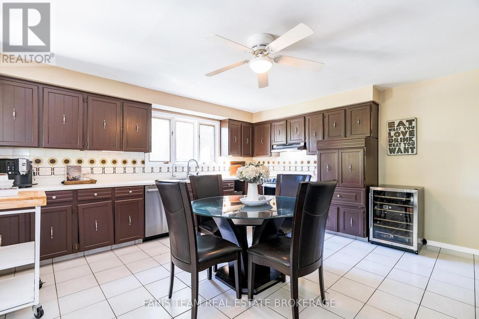 175 South Summit Farm Road, King, Ontario  L7B 1J8 - Photo 12 - N12658428