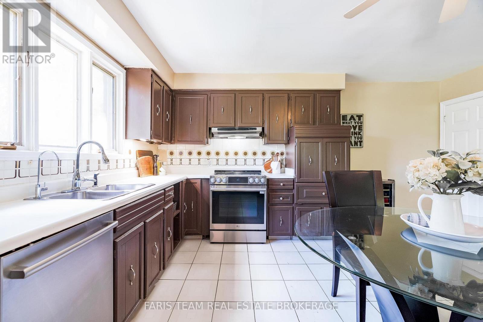 175 South Summit Farm Road, King, Ontario  L7B 1J8 - Photo 13 - N12658428