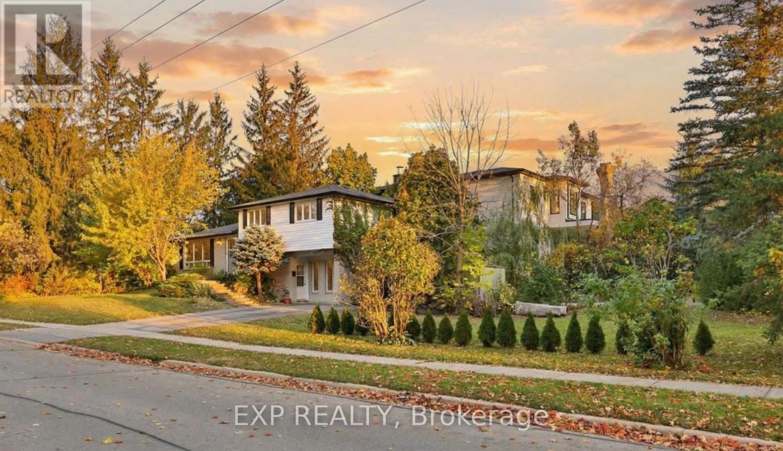 165 Carlson Drive, Newmarket, Ontario  L3Y 3H2 - Photo 1 - N12646030