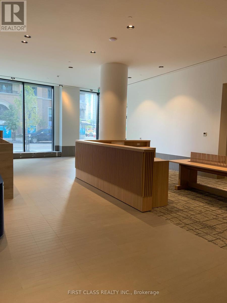 1102 - 395 Square One Drive, Mississauga, Ontario  L5B 0P6 - Photo 2 - W12658442