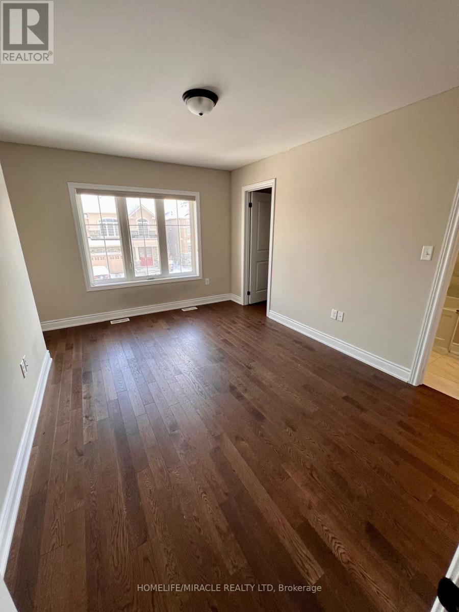 16 Matterhorn Road, Brampton, Ontario  L7A 0B7 - Photo 11 - W12658472