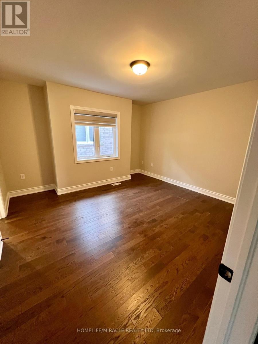 16 Matterhorn Road, Brampton, Ontario  L7A 0B7 - Photo 12 - W12658472