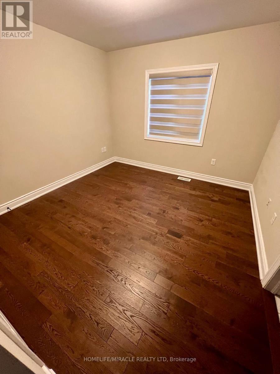 16 Matterhorn Road, Brampton, Ontario  L7A 0B7 - Photo 14 - W12658472