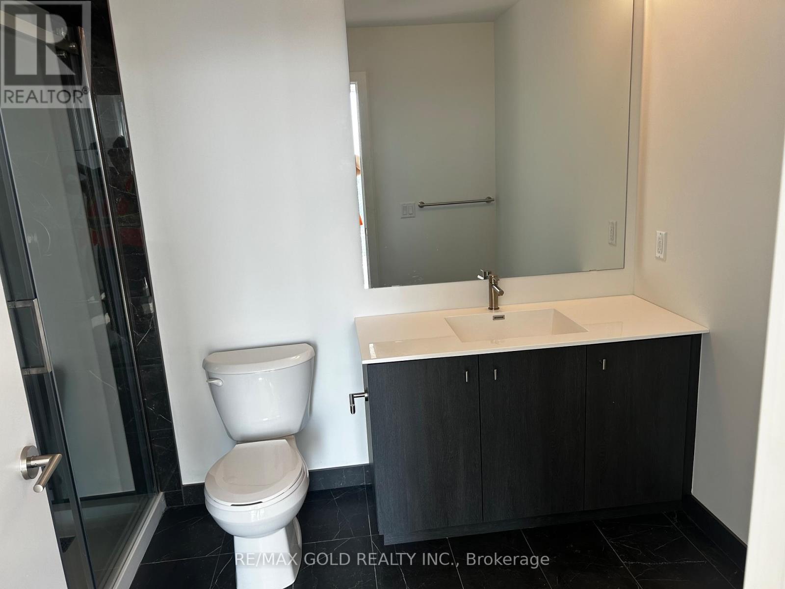 1510 - 25 Wellington Street, Kitchener, Ontario  N2G 0G5 - Photo 17 - X12658444