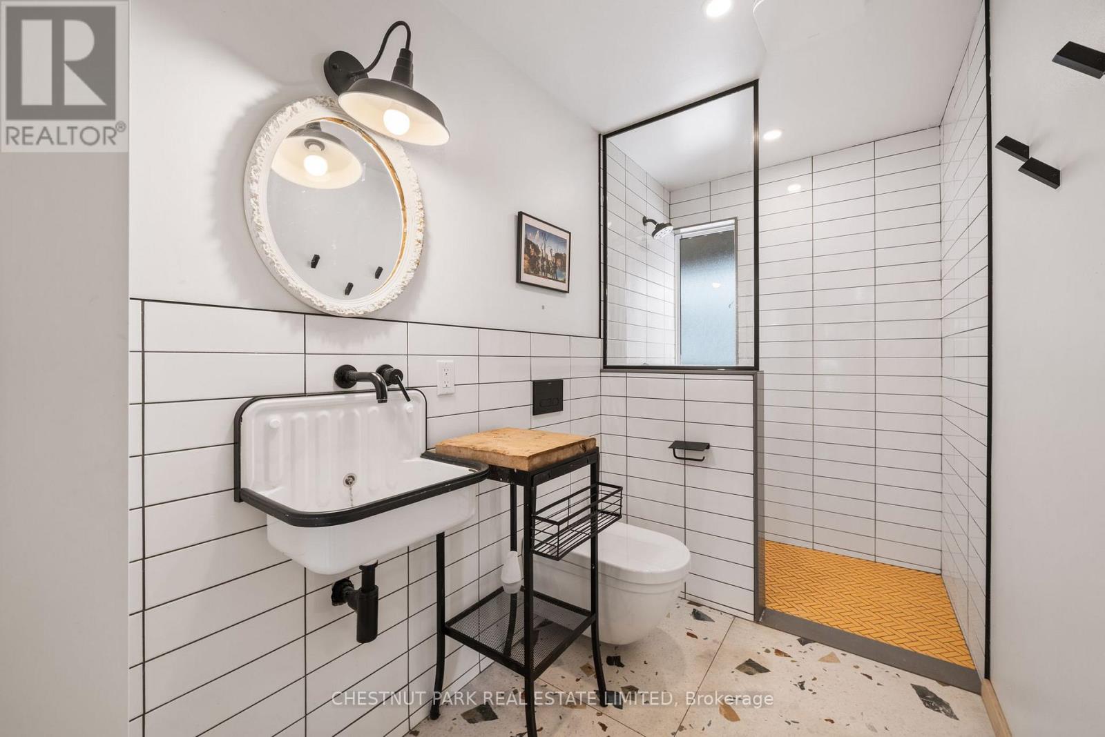 62 Mitchells Crossroad, Prince Edward County, Ontario  K0K 2T0 - Photo 38 - X12657366