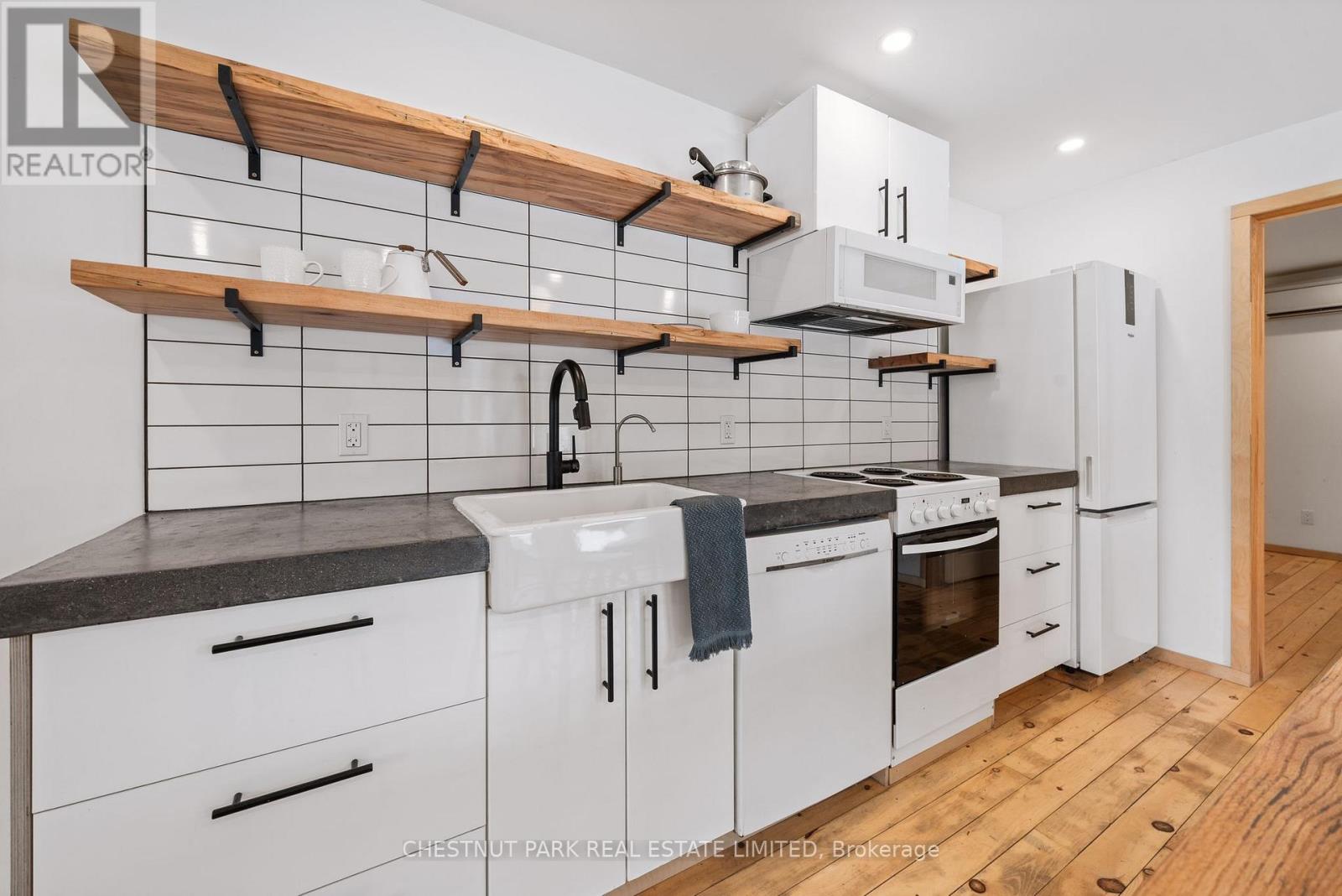 62 Mitchells Crossroad, Prince Edward County, Ontario  K0K 2T0 - Photo 33 - X12657366