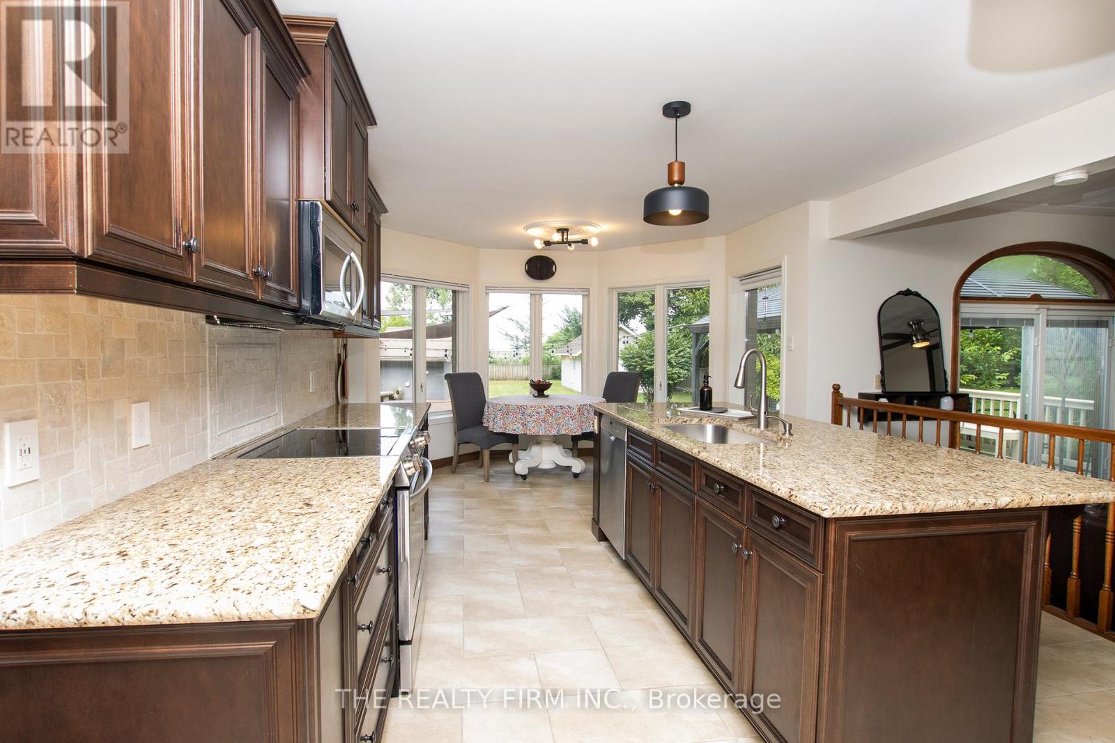 145 Walker Street, West Elgin, Ontario  N0L 2P0 - Photo 15 - X12658494