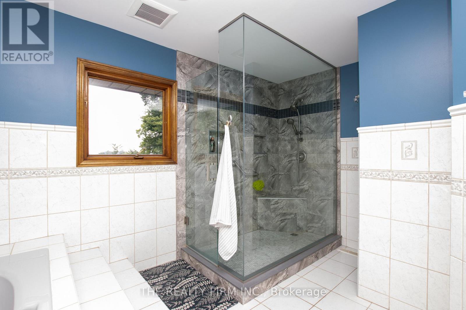 145 Walker Street, West Elgin, Ontario  N0L 2P0 - Photo 22 - X12658494