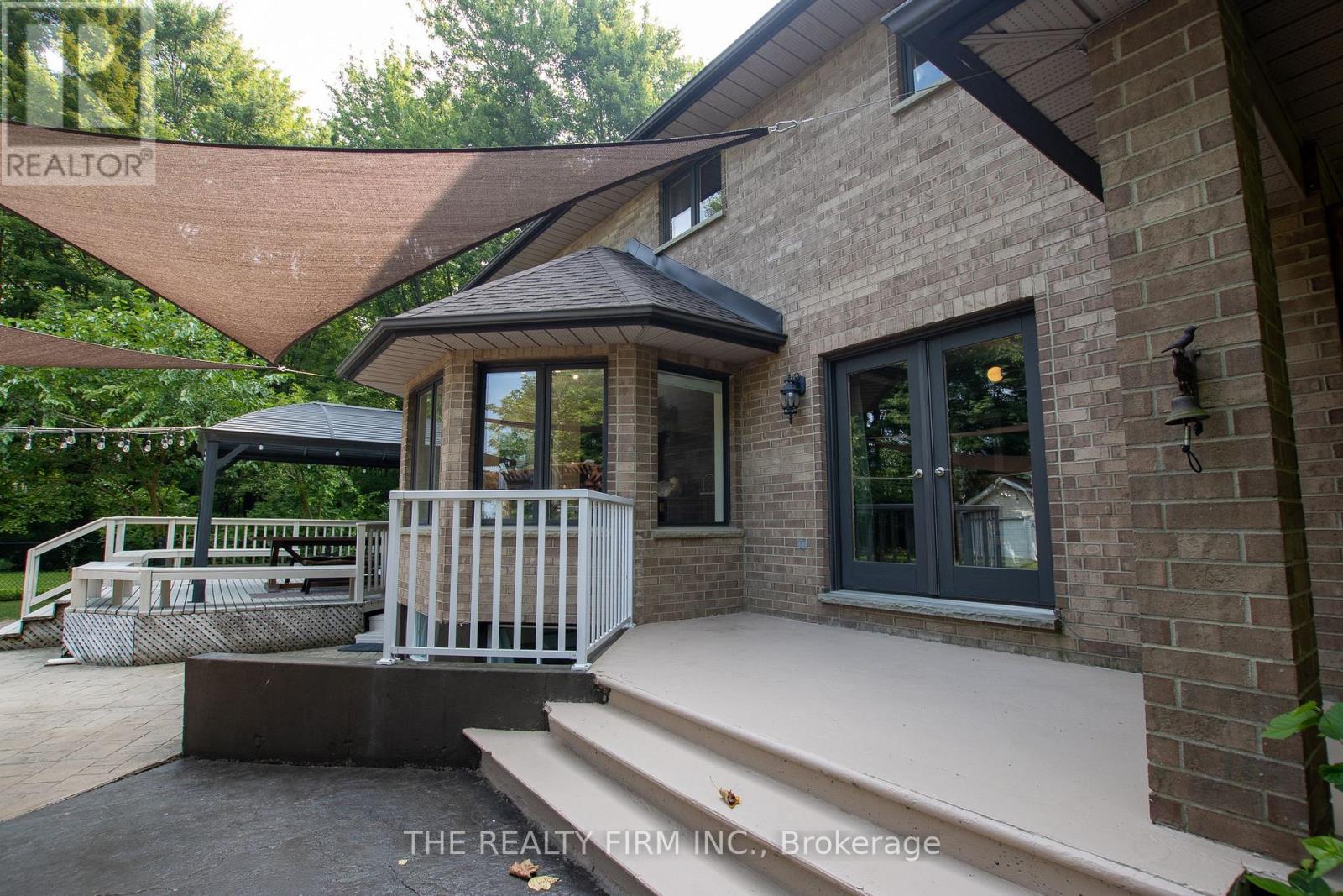 145 Walker Street, West Elgin, Ontario  N0L 2P0 - Photo 39 - X12658494