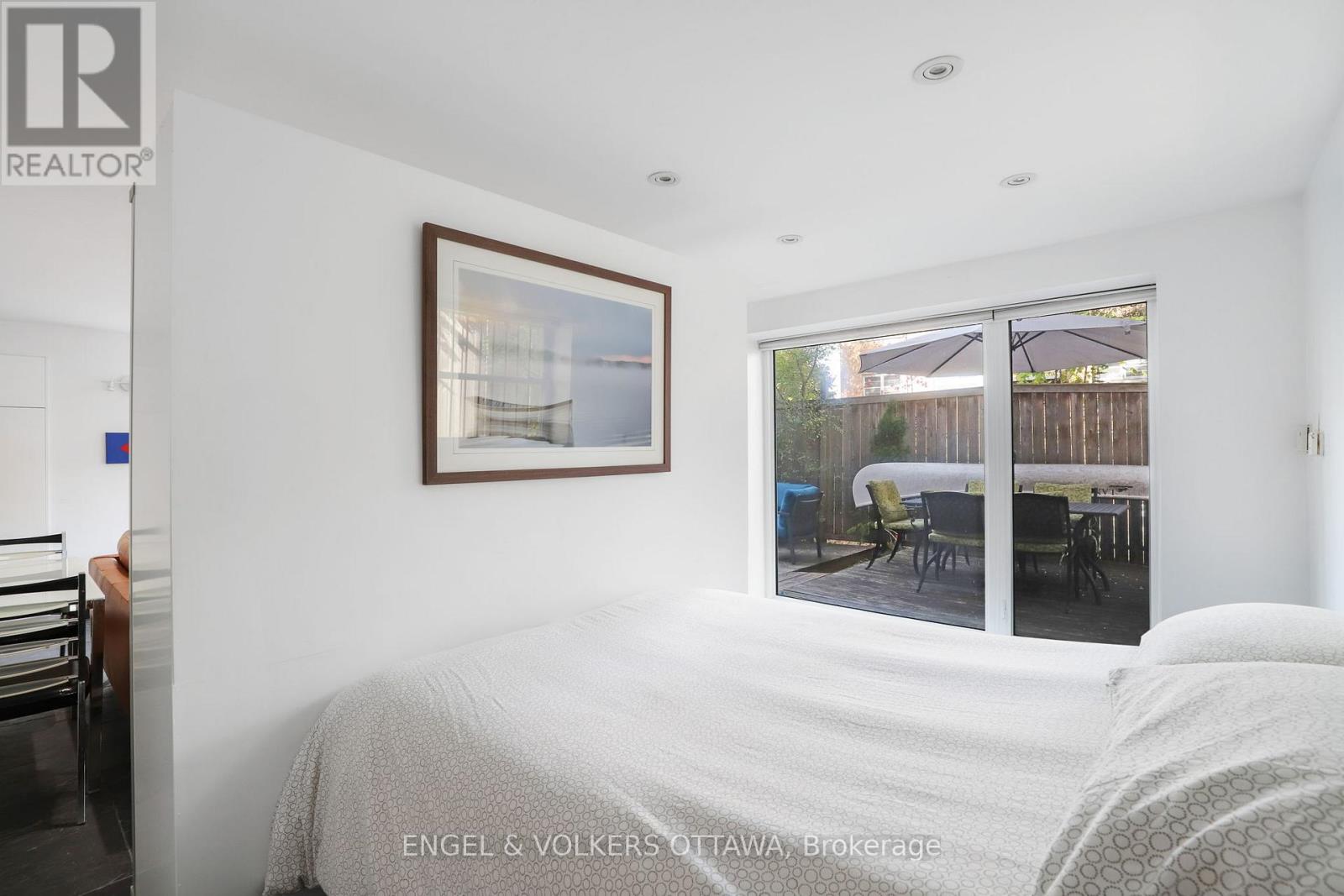 4 - 75 Heney Street, Ottawa, Ontario  K1N 5V7 - Photo 7 - X12658548