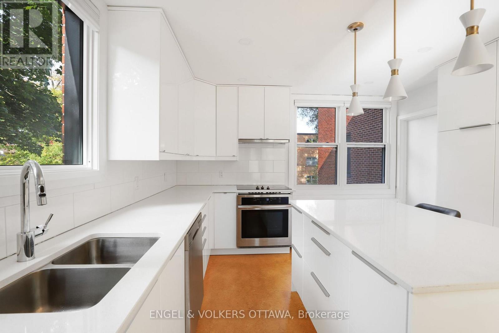 1 - 75 Heney Street, Ottawa, Ontario  K1N 5V7 - Photo 12 - X12658550