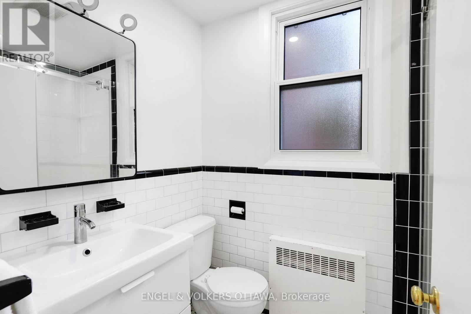 1 - 75 Heney Street, Ottawa, Ontario  K1N 5V7 - Photo 13 - X12658550