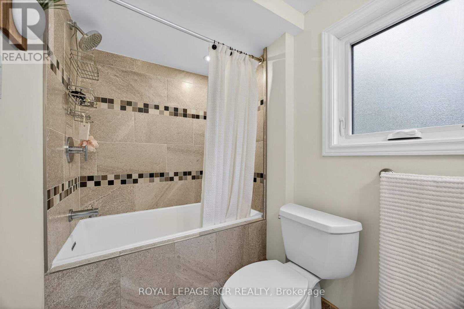 88 Walker Road W, Caledon, Ontario  L7C 0G8 - Photo 23 - W12565800