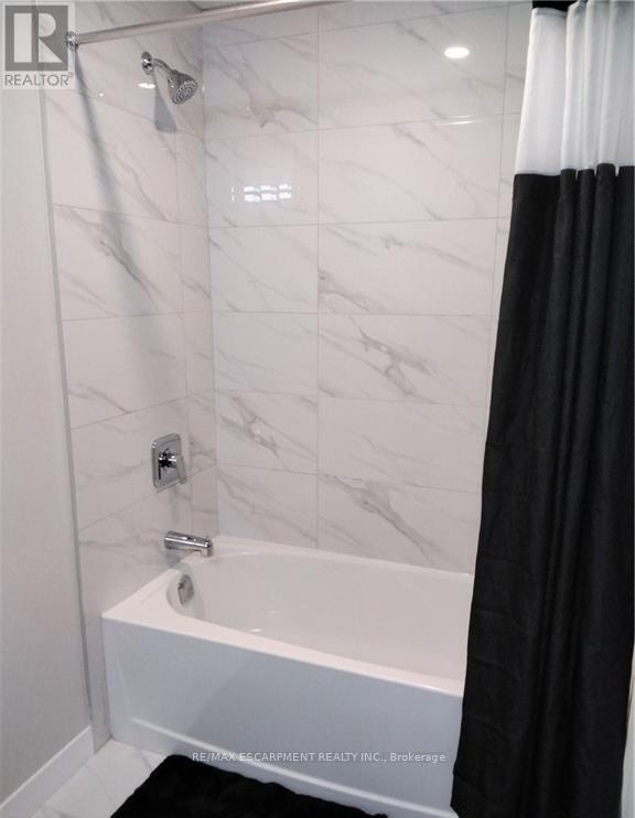 2304 - 15 Queen Street S, Hamilton, Ontario  L8P 0C6 - Photo 11 - X12658424