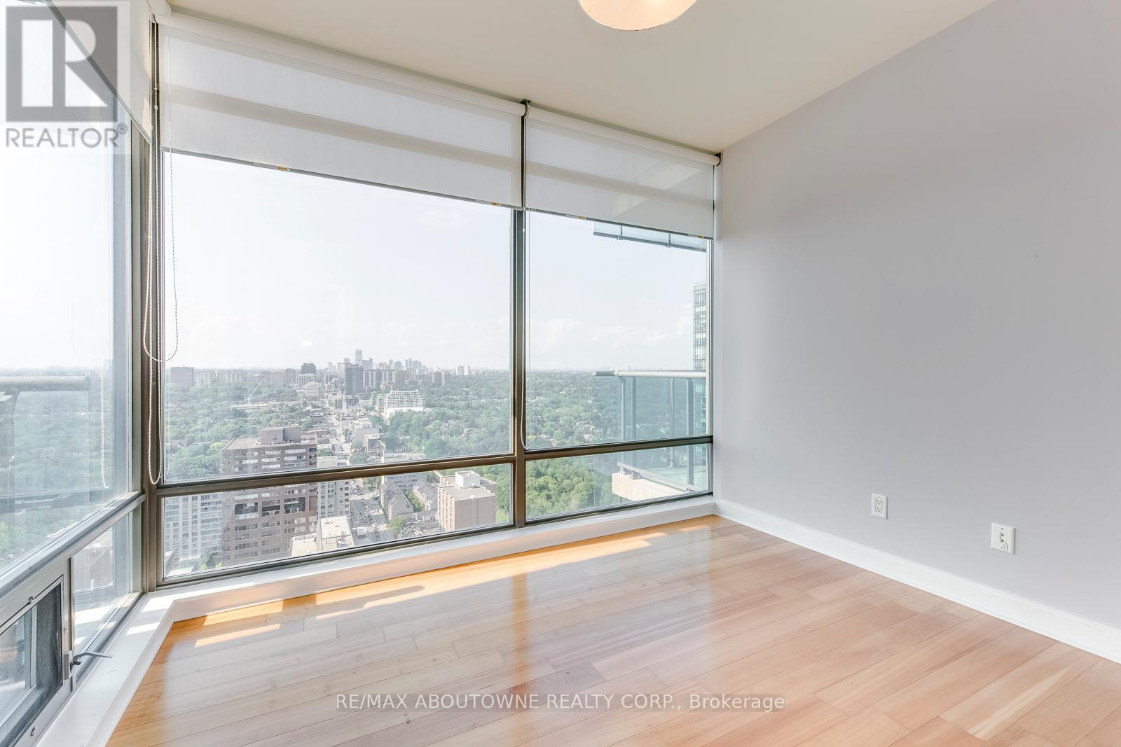 3204 - 18 Yorkville Avenue, Toronto, Ontario  M4W 1L4 - Photo 21 - C12658506