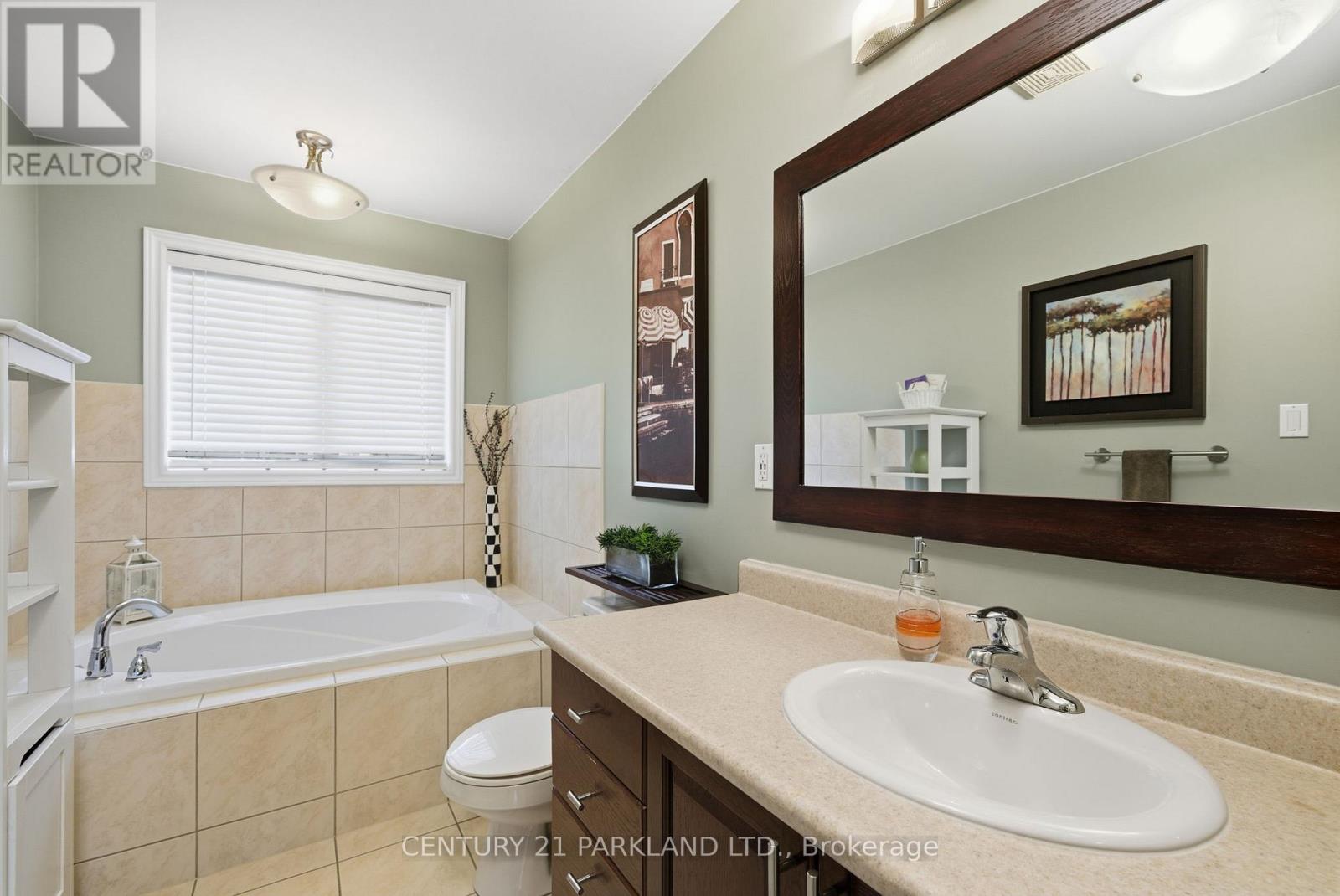 18 Turnbridge Road, Aurora, Ontario  L4G 7R9 - Photo 30 - N12658514