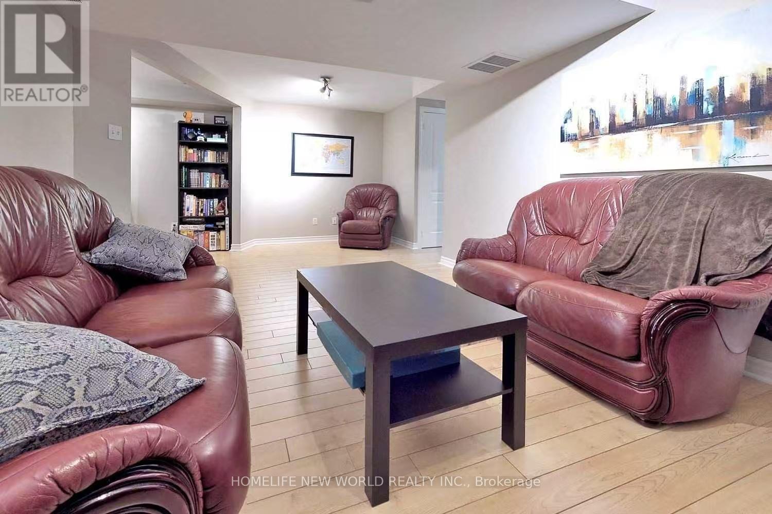 20 Firwood Drive, Richmond Hill, Ontario  L4S 2A2 - Photo 17 - N12658534