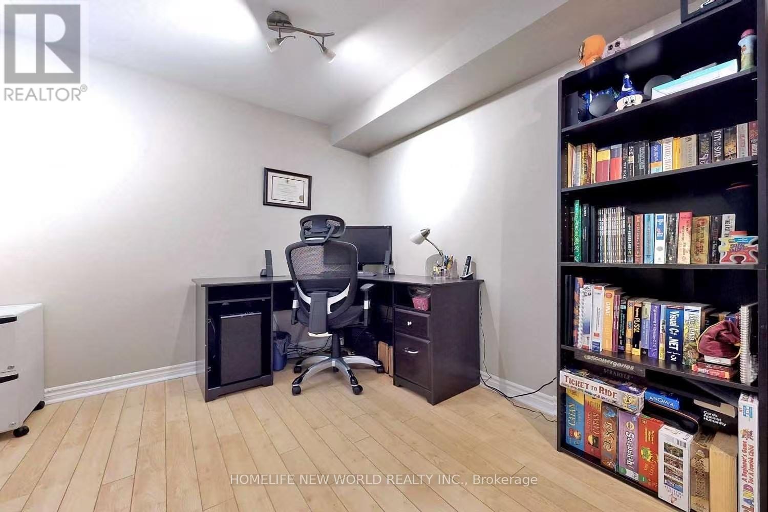 20 Firwood Drive, Richmond Hill, Ontario  L4S 2A2 - Photo 19 - N12658534