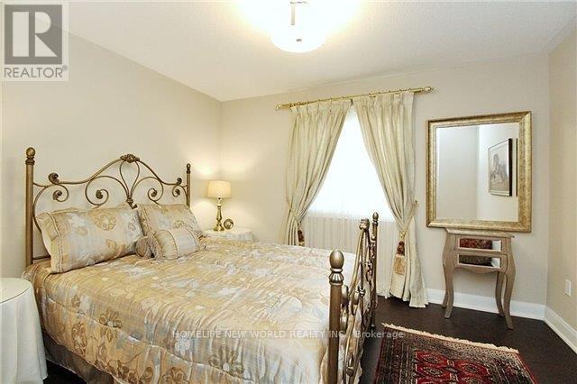 22 Newbridge Avenue, Richmond Hill, Ontario  L4E 4A2 - Photo 12 - N12658536