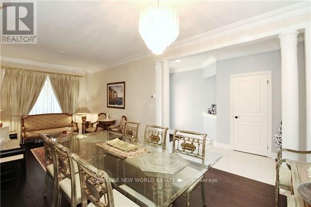 22 Newbridge Avenue, Richmond Hill, Ontario  L4E 4A2 - Photo 4 - N12658536