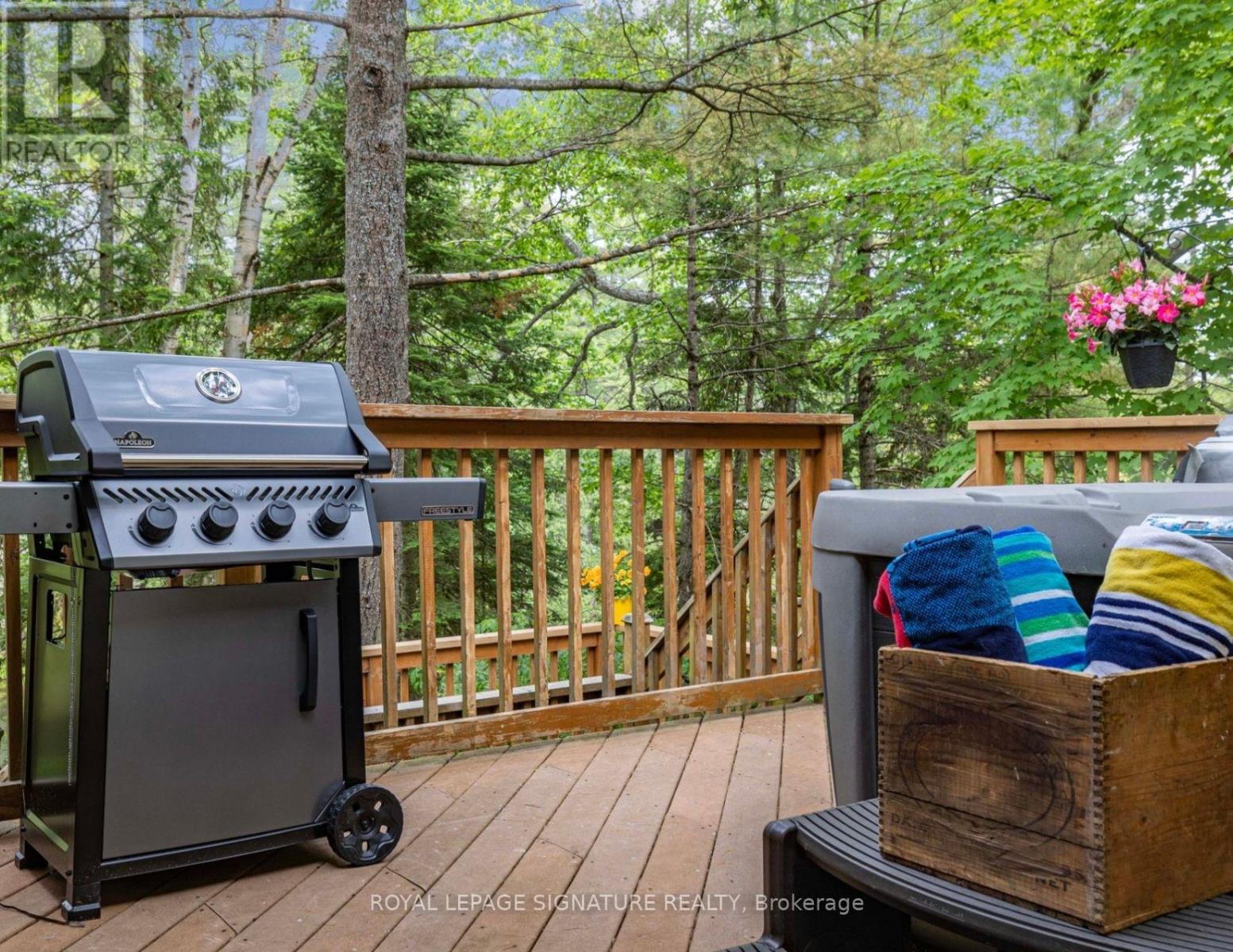 3309 Riverdale Drive, Severn, Ontario  L0K 2B0 - Photo 47 - S12658520