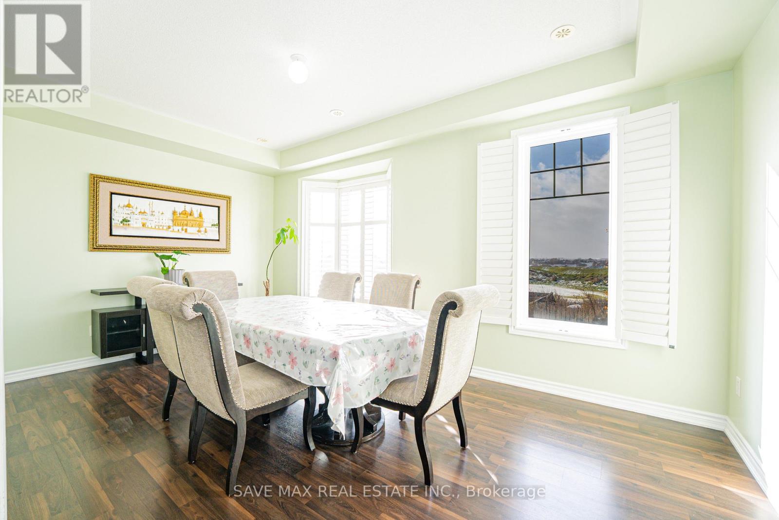 18 New Pines Trail, Brampton, Ontario  L6Z 0G7 - Photo 8 - W12658480