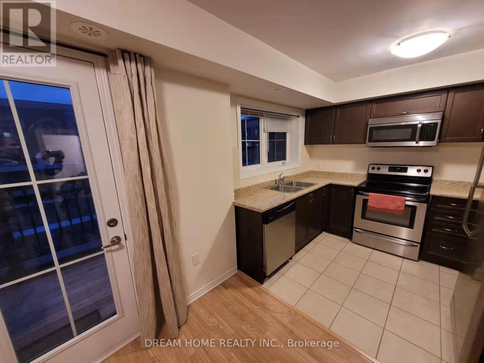 13 - 2441 Greenwich Drive, Oakville, Ontario  L6M 0S4 - Photo 3 - W12658522