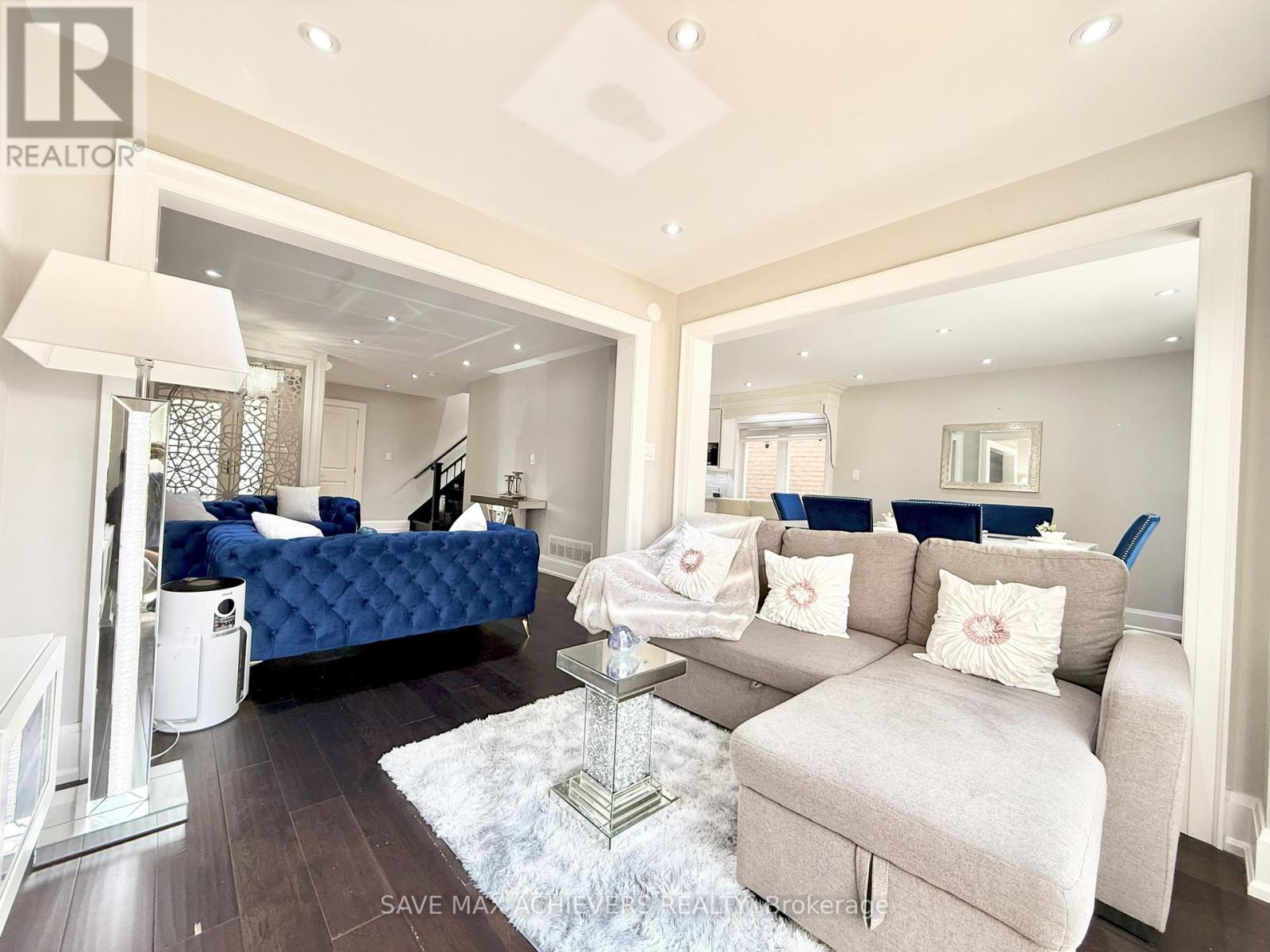 12 Upwood Place, Brampton, Ontario  L6R 1T3 - Photo 11 - W12658530