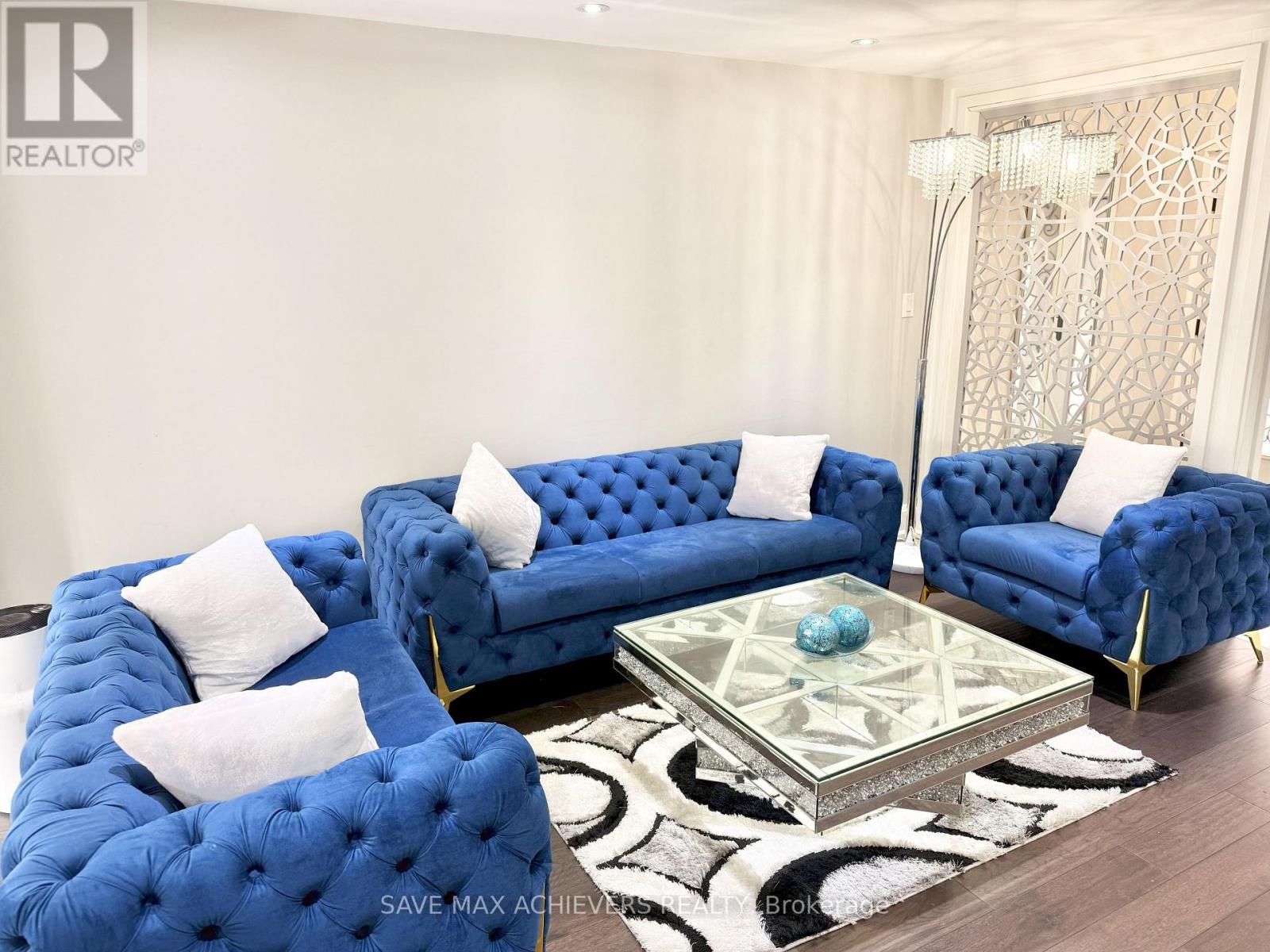 12 Upwood Place, Brampton, Ontario  L6R 1T3 - Photo 9 - W12658530