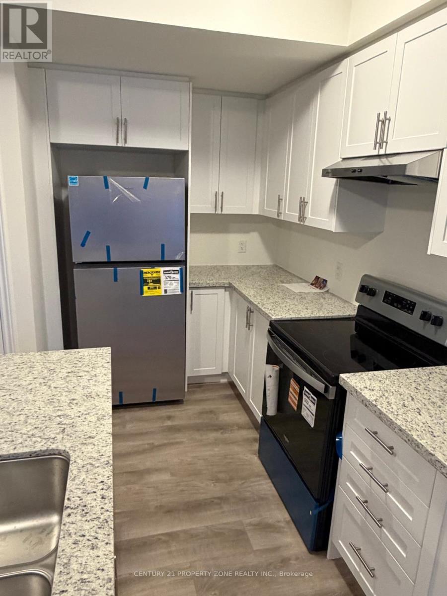 181 Petch Avenue, Caledon, Ontario  L7C 4P3 - Photo 2 - W12658546