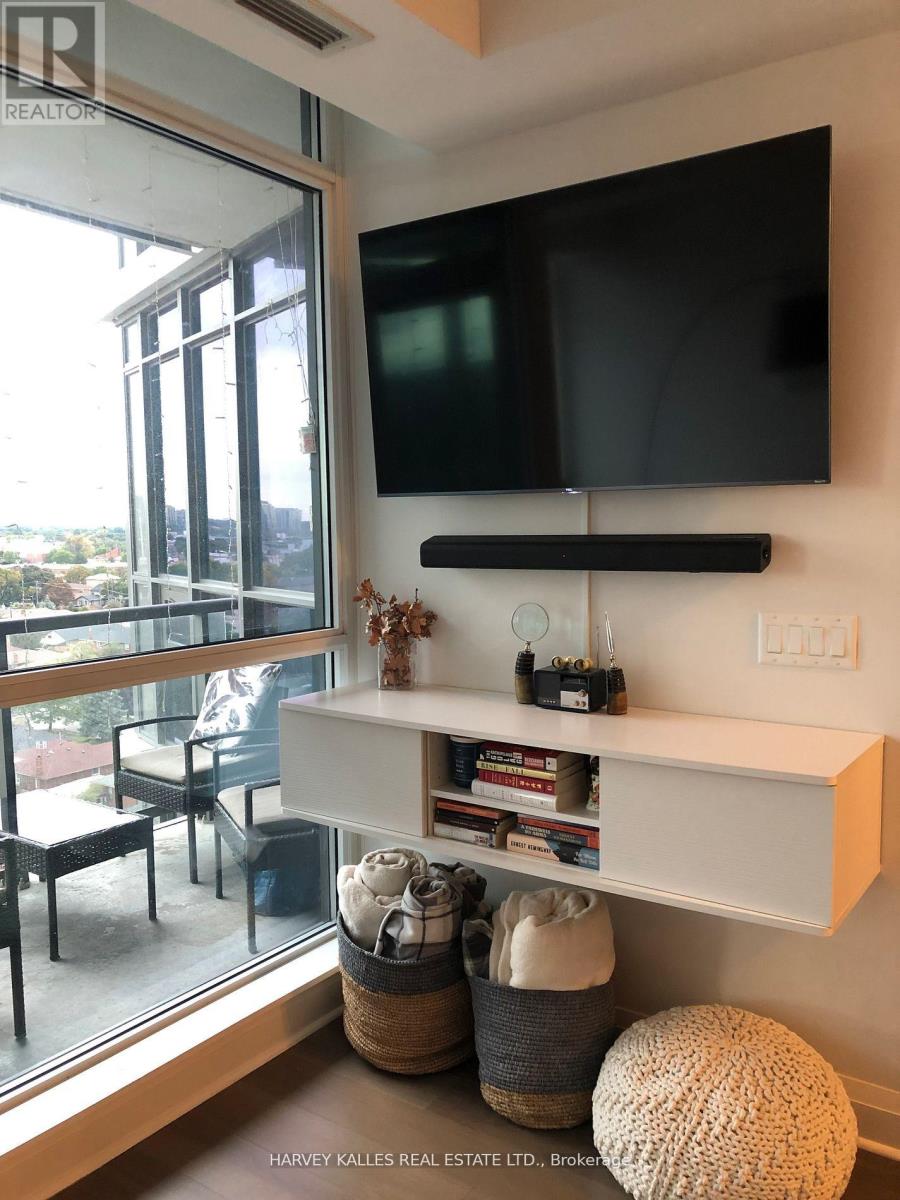 1009 - 1185 The Queensway Avenue, Toronto, Ontario  M8Z 0C6 - Photo 3 - W12658554